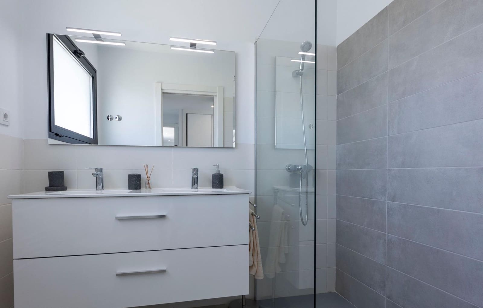 3 slaapkamer Villa te koop in Calasparra met zwembad - € 339.000 (Ref: 9638497)