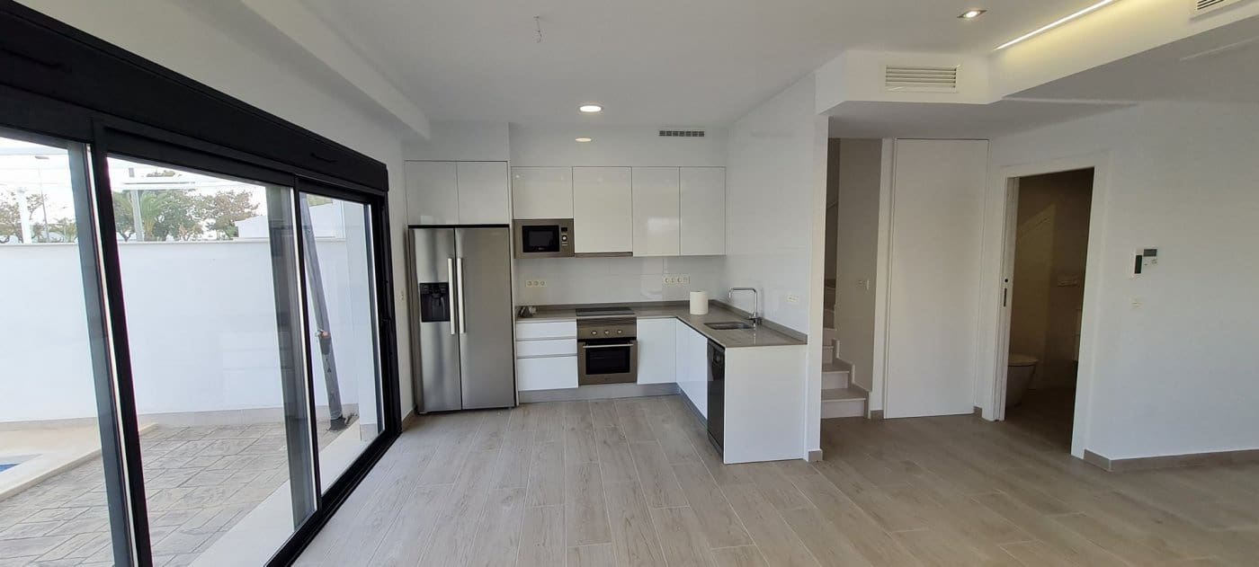 3 camera da letto Villa in vendita in Orihuela Costa con piscina garage - 499.900 € (Rif: 9646939)