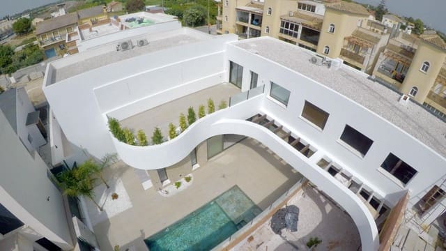 3 slaapkamer Villa te koop in Heredades, Almoradí met garage - € 399.000 (Ref: 9647337)