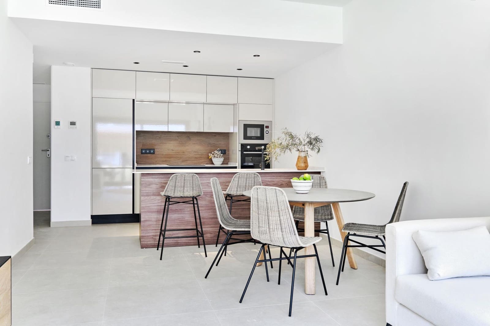 2 makuuhuone Bungalow myytävänä paikassa Torrevieja mukana uima-altaan 
autotalli - 380 000 € (Ref: 9653803)