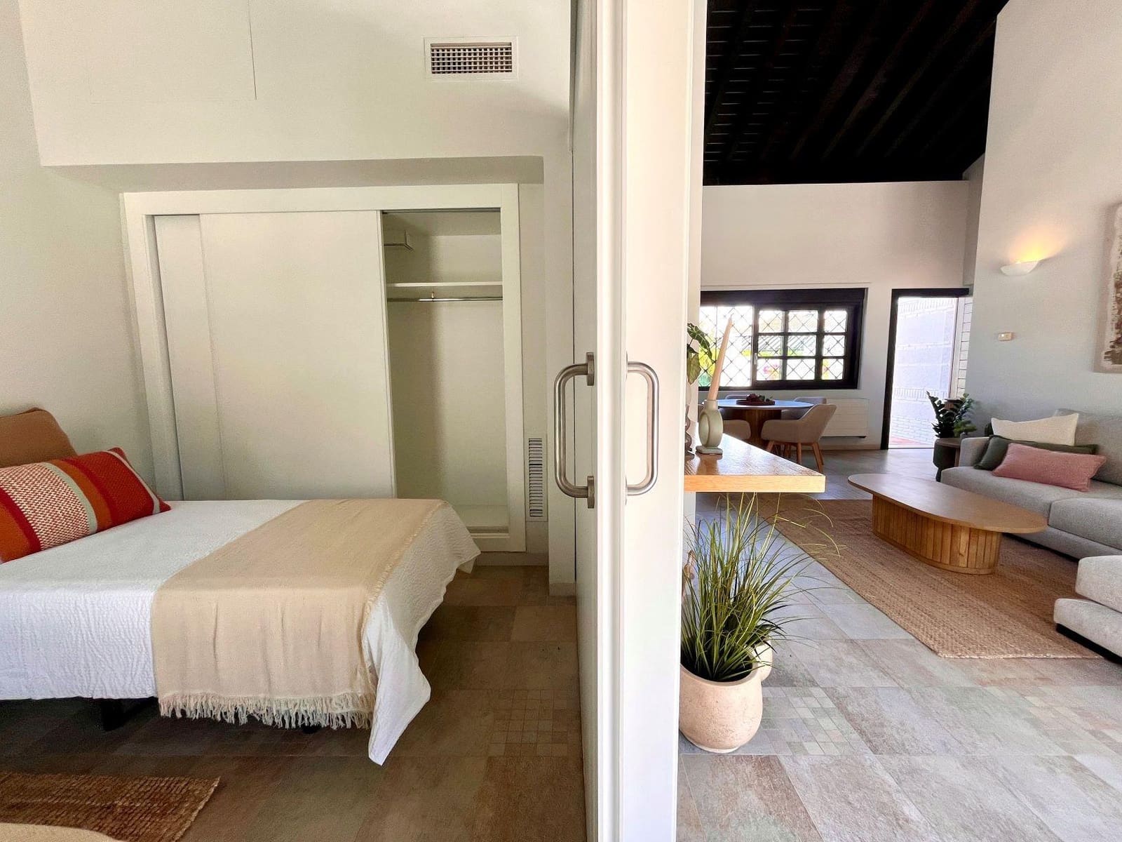 2 Zimmer Haus zu verkaufen in Sucina mit Pool Garage - 298.000 € (Ref: 9668998)