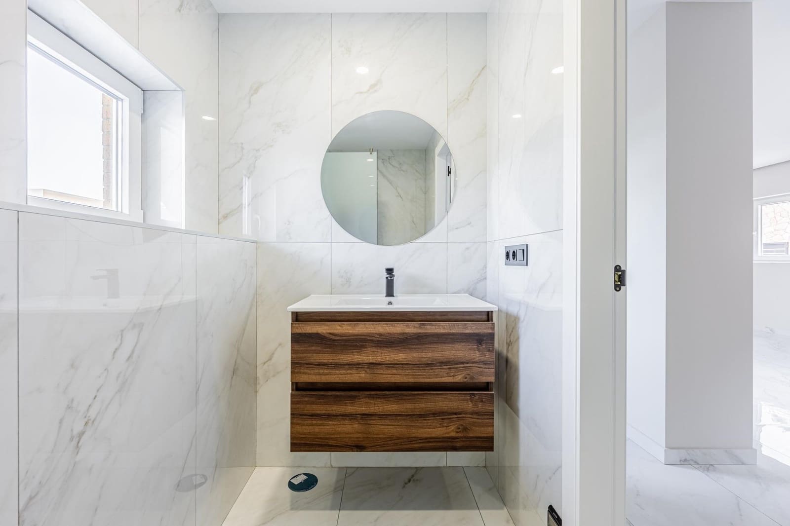 4 slaapkamer Villa te koop in Ciudad Quesada met zwembad garage - € 499.000 (Ref: 9675256)