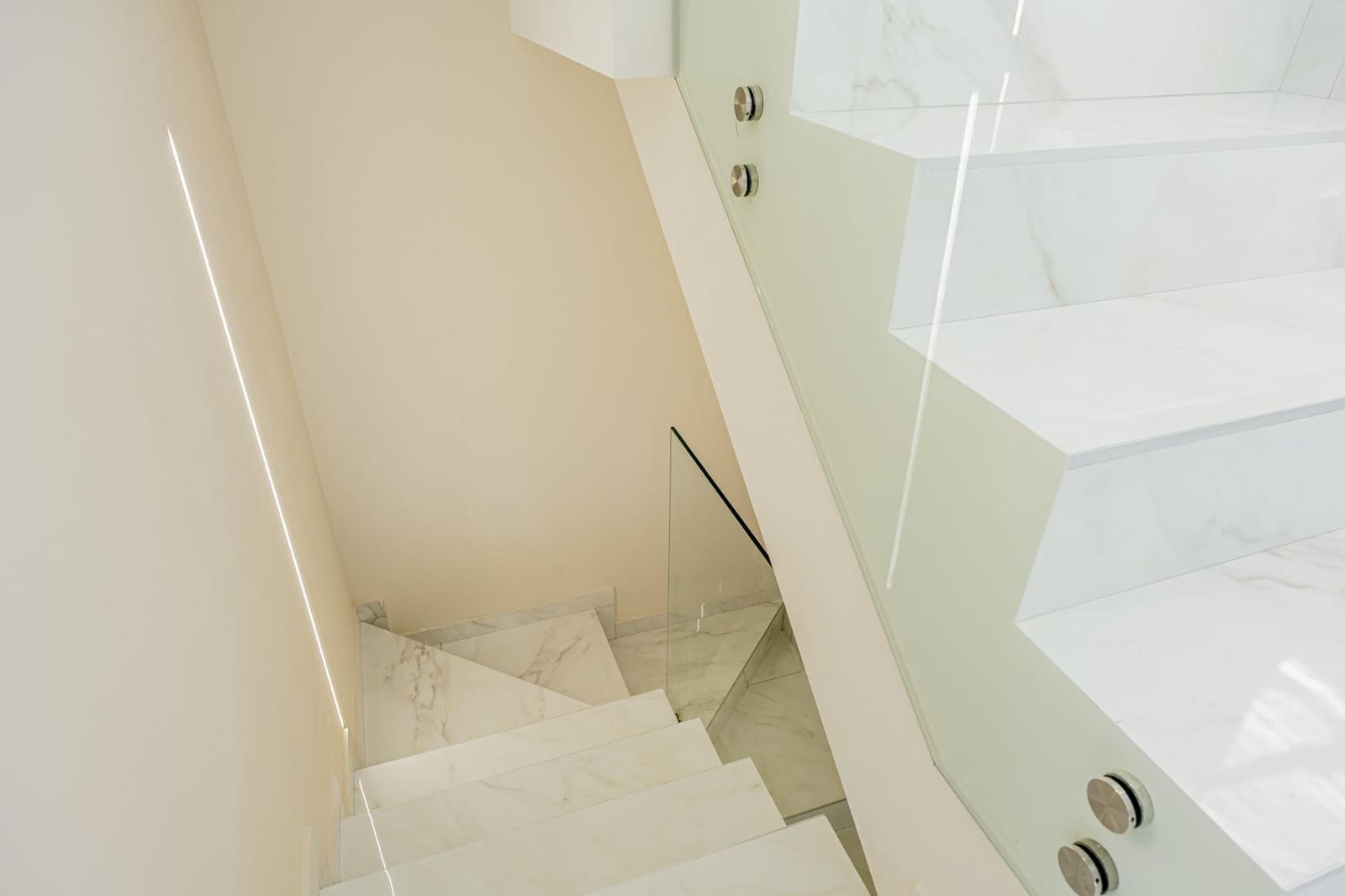 4 slaapkamer Villa te koop in Ciudad Quesada met zwembad garage - € 499.000 (Ref: 9675256)