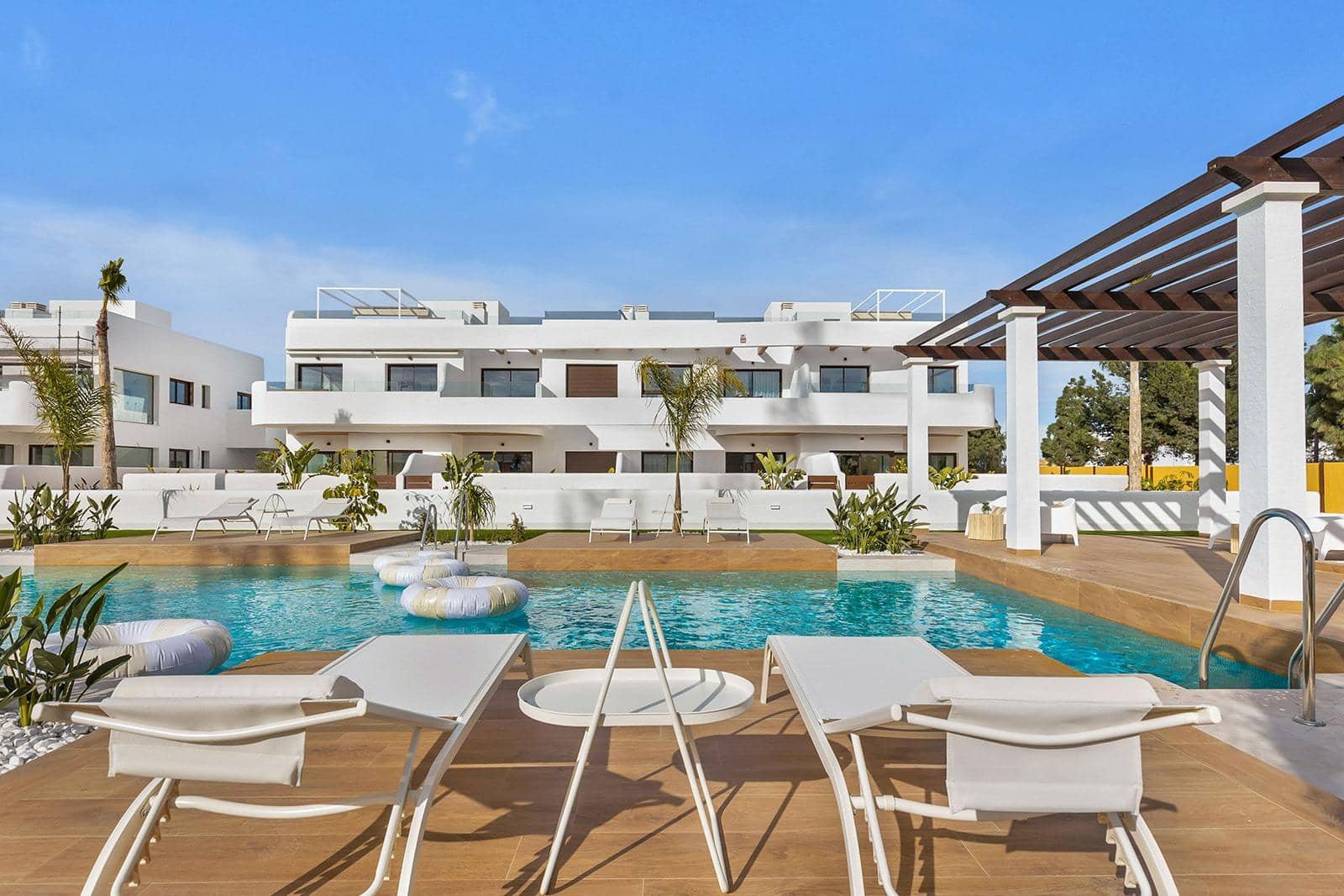 3 bedroom Penthouse for sale in Los Alcazares with pool garage - € 399,900 (Ref: 9681617)