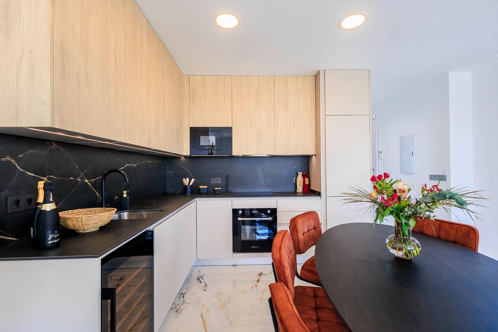 3 slaapkamer Villa te koop in Pilar de la Horadada met zwembad garage - € 460.000 (Ref: 9684807)