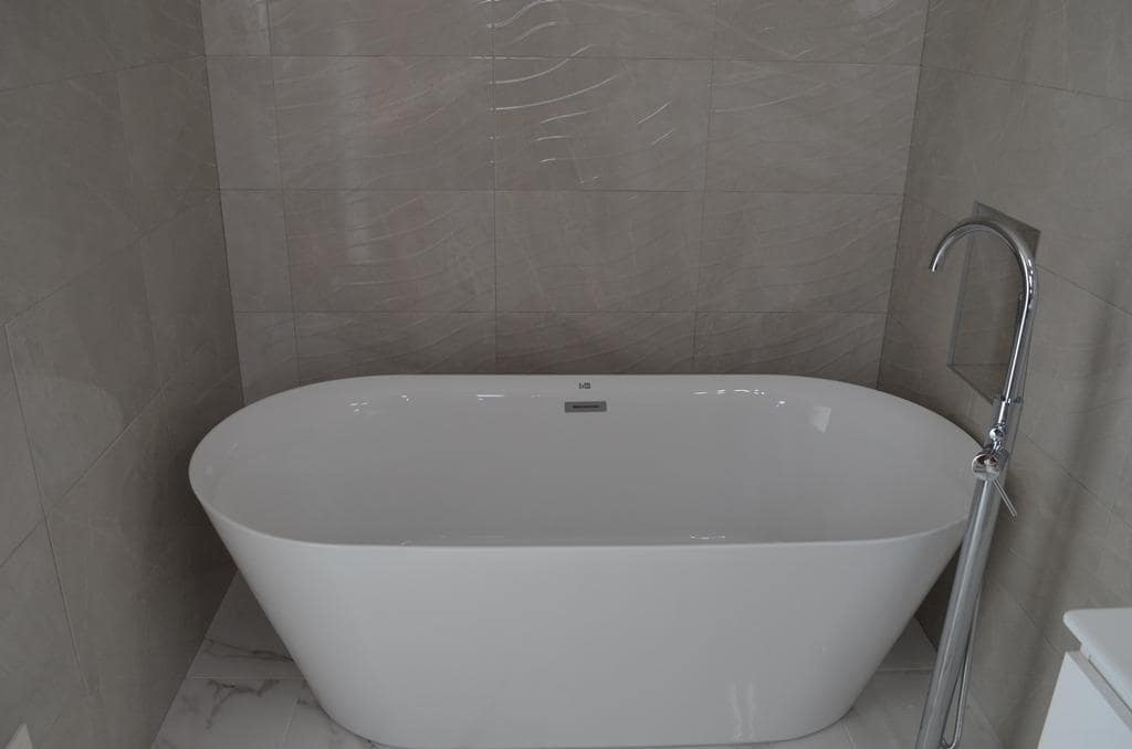 Chalet de 4 habitaciones en Pinoso en venta con piscina garaje - 505.000 € (Ref: 9746645)