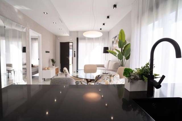 Bungalow de 3 habitaciones en Pilar de la Horadada ciudad, Pilar de la Horadada en venta con piscina garaje - 340.000 € (Ref: 9757162)