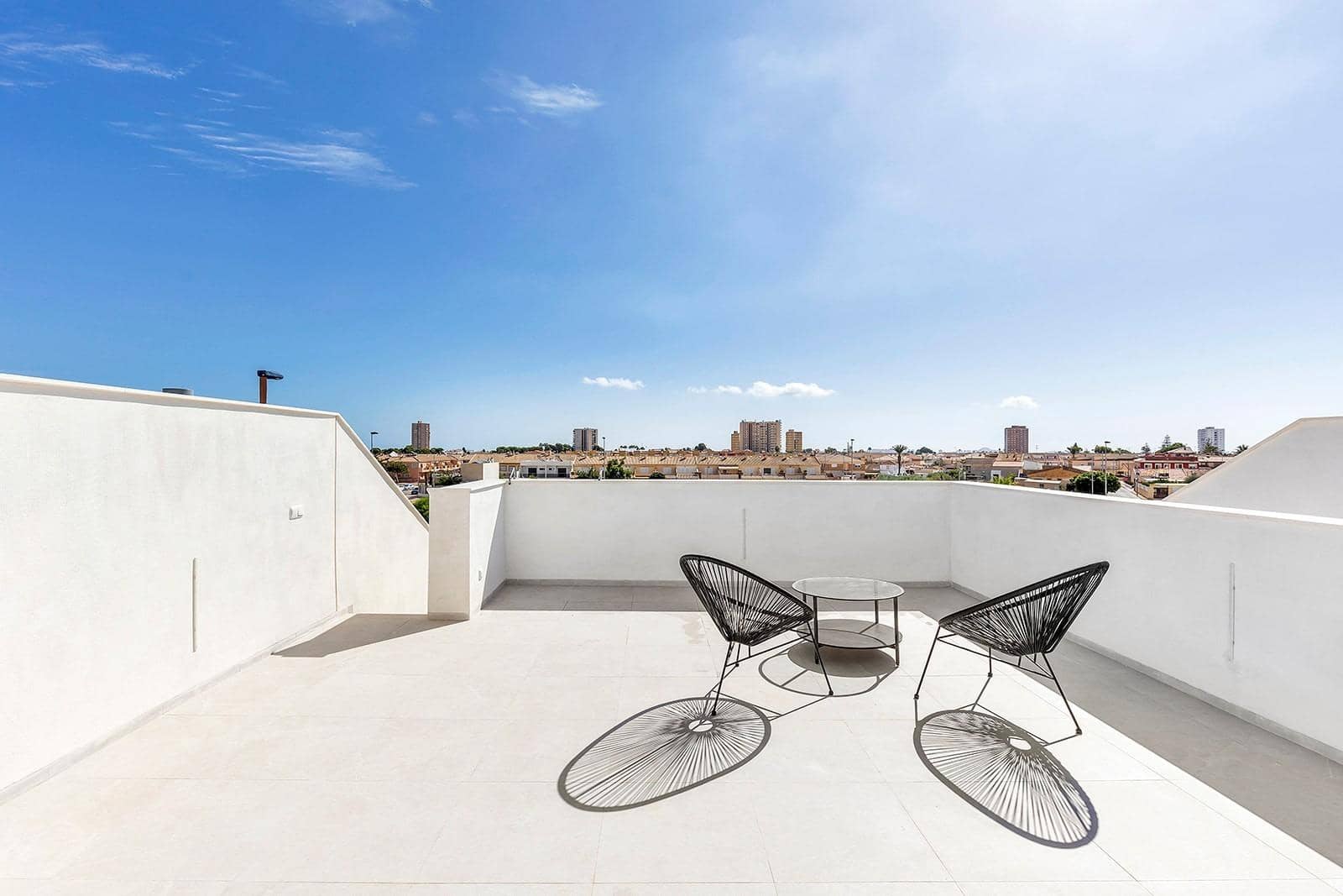 2 slaapkamer Villa te koop in Los Alcazares met zwembad garage - € 439.000 (Ref: 9771663)