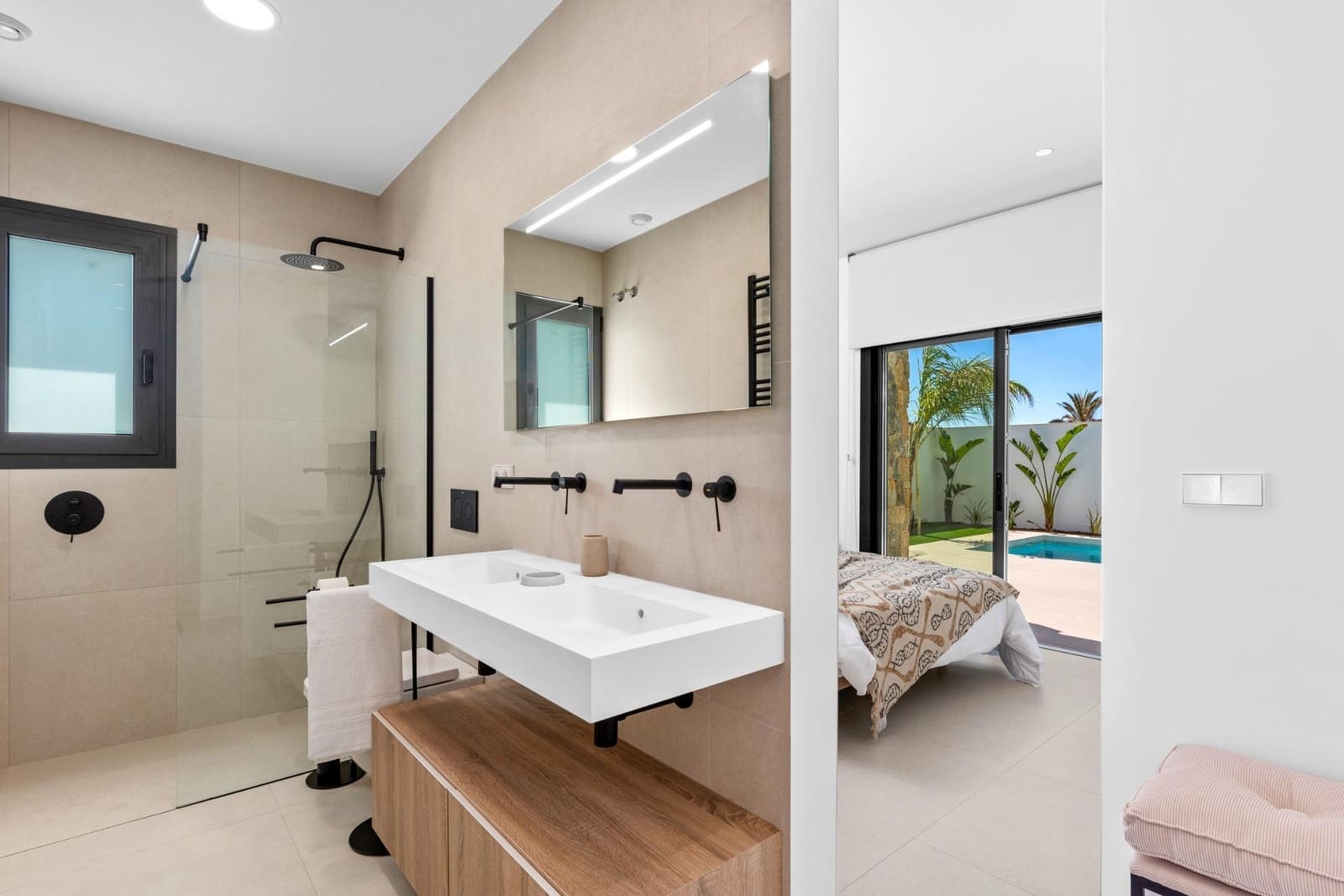 3 slaapkamer Villa te koop in Los Alcazares met zwembad garage - € 689.900 (Ref: 9781876)