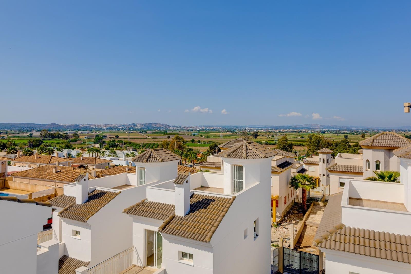 3 bedroom Villa for sale in San Fulgencio with pool - € 275,000 (Ref: 9827185)