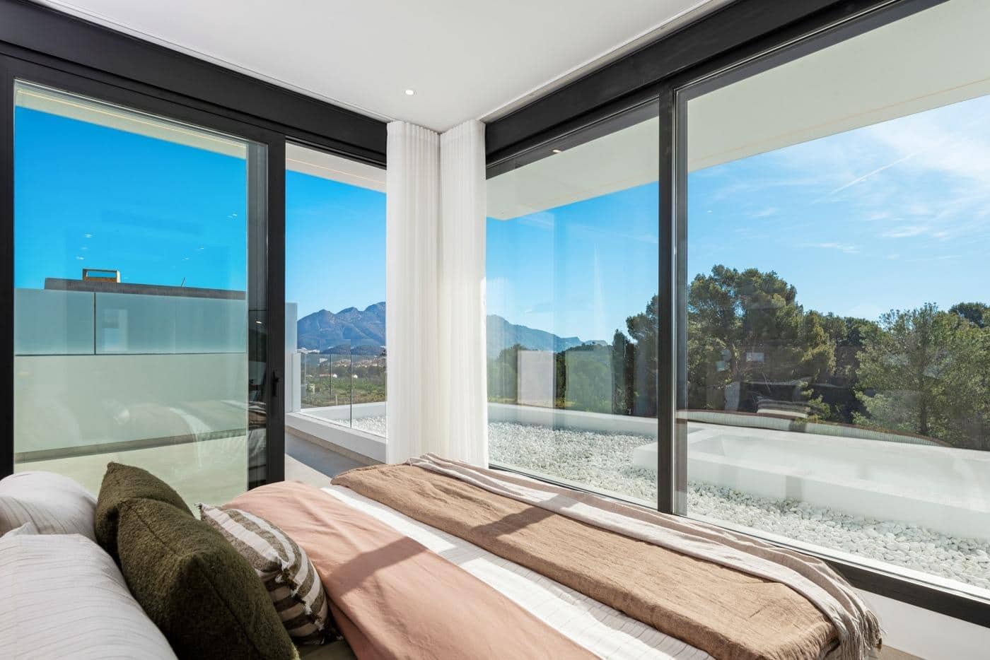 4 slaapkamer Villa te koop in Polop met zwembad garage - € 755.000 (Ref: 9827194)