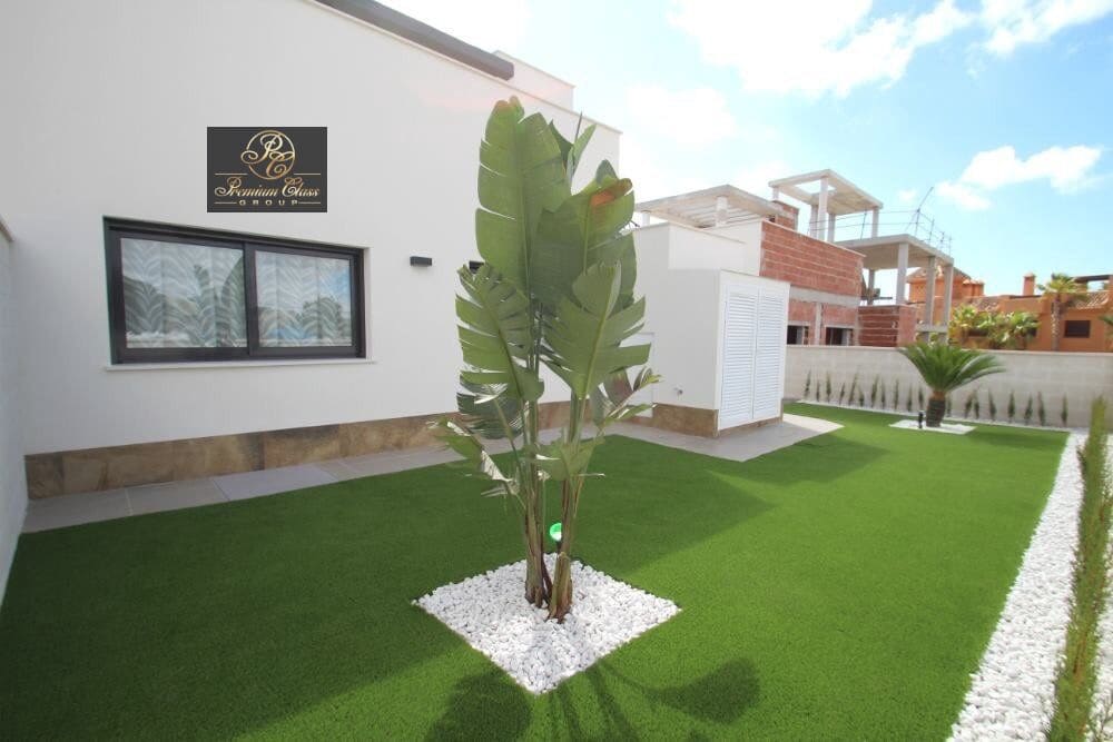 3 bedroom Villa for sale in San Miguel de Salinas with pool - € 630,000 (Ref: 9958106)