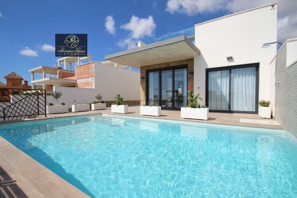 3 bedroom Villa for sale in San Miguel de Salinas with pool - € 630,000 (Ref: 9958106)