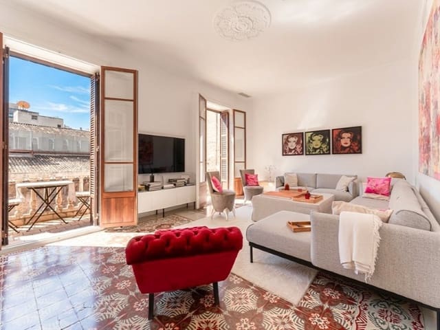 3 bedroom Apartment for sale in El Mercat, Palma de Mallorca - € 1,650,000 (Ref: 10005343)