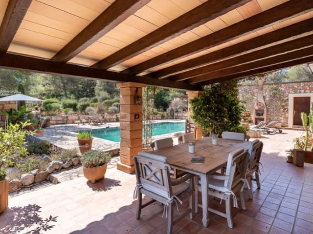 Finca/Casa Rural de 4 habitaciones en Manacor en venta con piscina garaje - 1.675.000 € (Ref: 10005344)