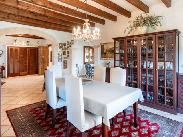 Finca/Casa Rural de 4 habitaciones en Manacor en venta con piscina garaje - 1.675.000 € (Ref: 10005344)