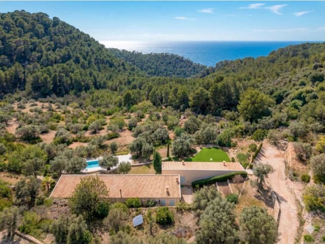 Finca/Casa Rural de 4 habitaciones en Estellenchs en venta - 4.700.000 € (Ref: 10011205)
