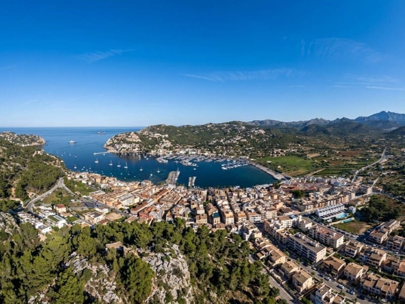 Chalet de 4 habitaciones en Puerto de Andratx en venta con piscina garaje - 7.650.000 € (Ref: 10011206)