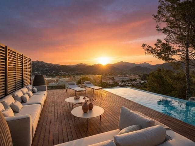 Chalet de 4 habitaciones en Puerto de Andratx, Andratx en venta con piscina garaje - 7.650.000 € (Ref: 10011206)