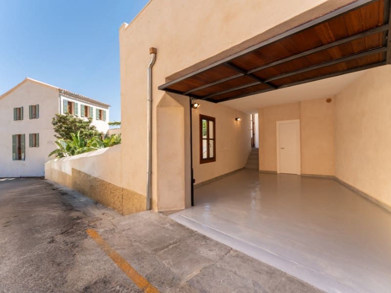 4 soverom Villa til salgs i Alaro med svømmebasseng garasje - € 3 450 000 (Ref: 10027037)