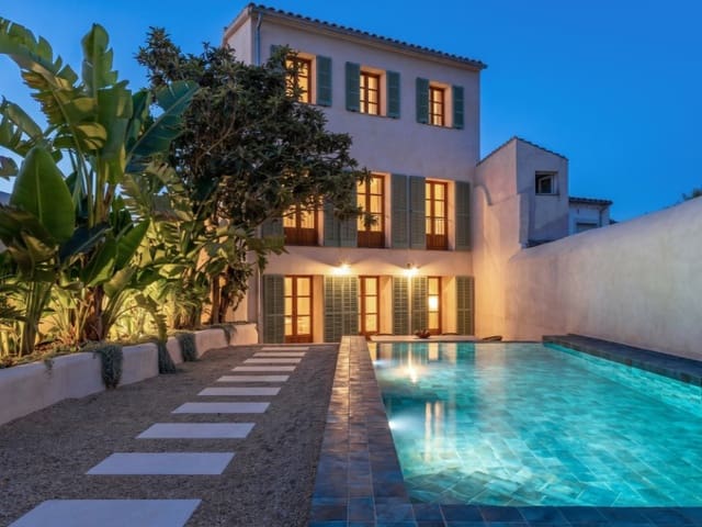 4 soverom Villa til salgs i Alaró med svømmebasseng garasje - € 3 450 000 (Ref: 10027037)