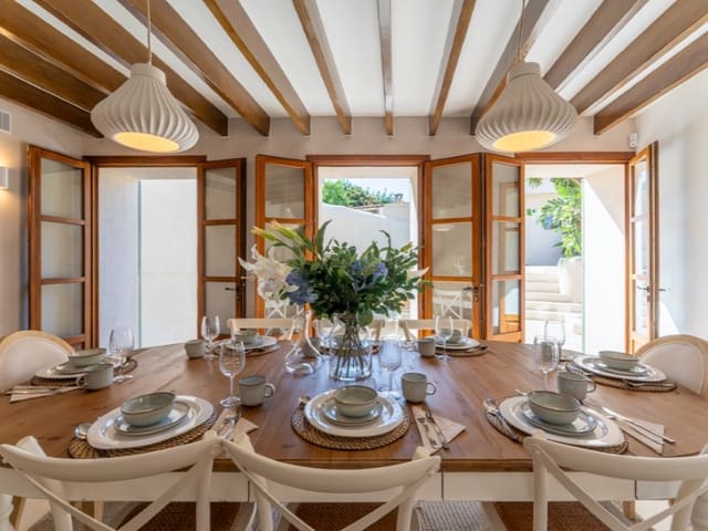 4 soverom Villa til salgs i Alaró med svømmebasseng garasje - € 3 450 000 (Ref: 10027037)