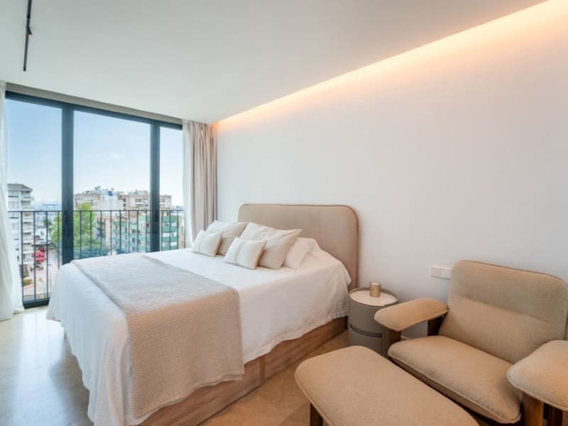 2 sypialnia Apartament na sprzedaż w Palma de Mallorca z basenem garażem - 1 500 000 € (Ref: 10030288)