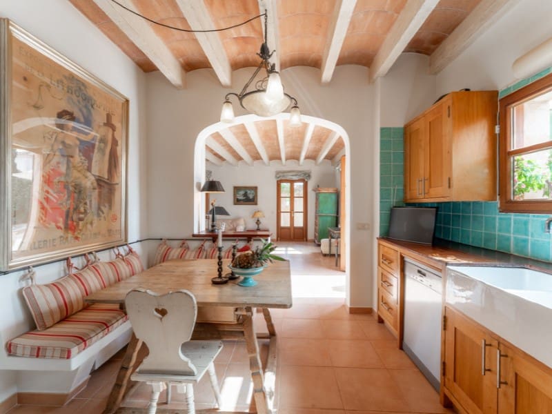 3 bedroom Villa for sale in Es Llombards with pool garage - € 1,800,000 (Ref: 10035122)