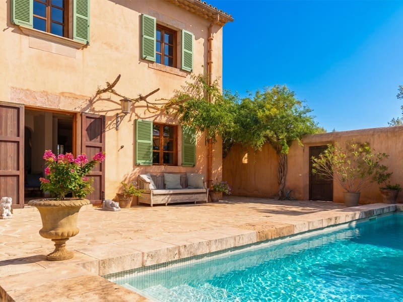 3 bedroom Villa for sale in Es Llombards with pool garage - € 1,800,000 (Ref: 10035122)