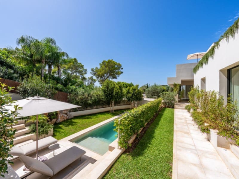 4 bedroom Villa for sale in Portals Nous with pool garage - € 10,900,000 (Ref: 10047073)