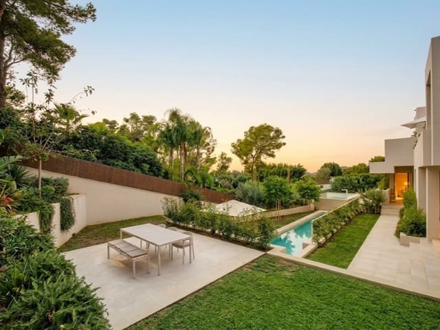 4 slaapkamer Villa te koop in Portals Nous, Calvià met zwembad garage - € 10.900.000 (Ref: 10047073)
