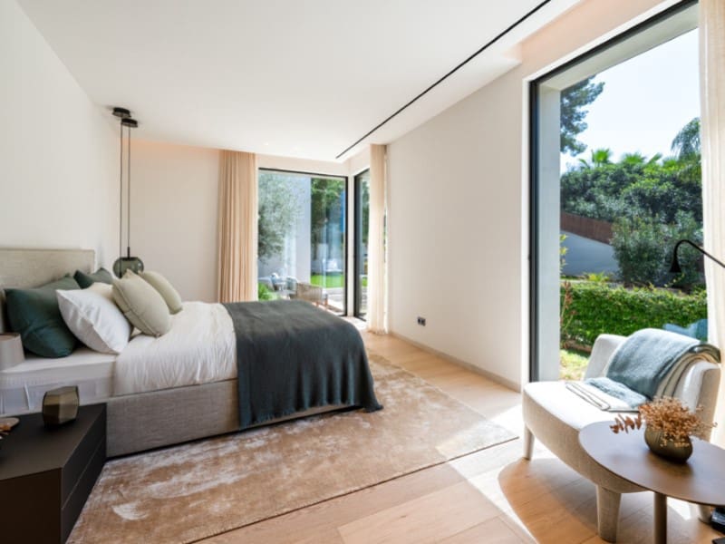 4 bedroom Villa for sale in Portals Nous with pool garage - € 10,900,000 (Ref: 10047073)