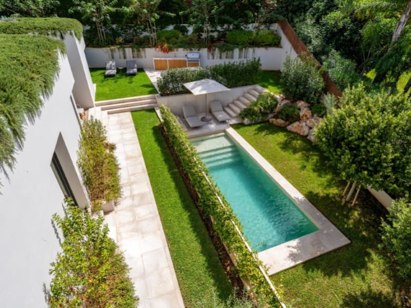 4 bedroom Villa for sale in Portals Nous with pool garage - € 10,900,000 (Ref: 10047073)