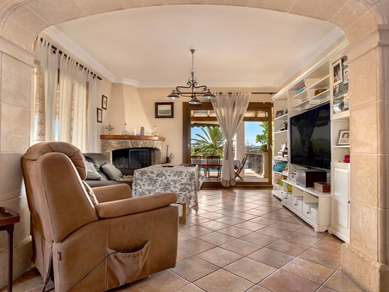 5 slaapkamer Villa te koop in Campanet met zwembad garage - € 1.170.000 (Ref: 10058801)