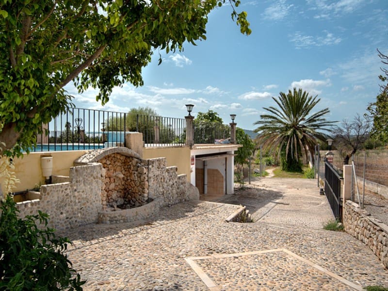 5 slaapkamer Villa te koop in Campanet met zwembad garage - € 1.170.000 (Ref: 10058801)