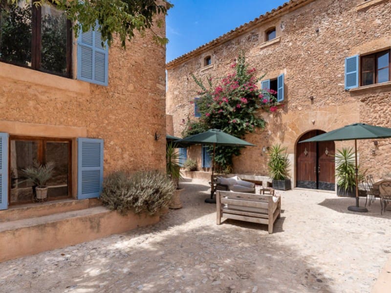 Chalet de 14 habitaciones en Binissalem en venta con piscina - 8.600.000 € (Ref: 10061719)