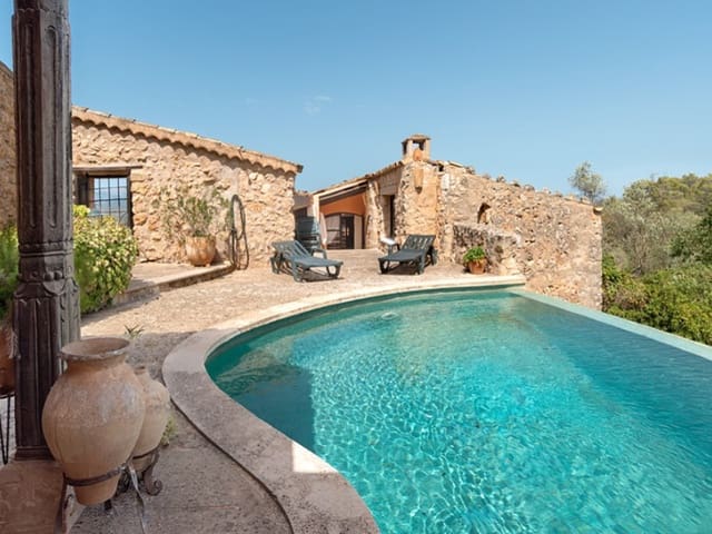 3 bedroom Villa for sale in Santa Eugènia with pool garage - € 1,050,000 (Ref: 10075515)