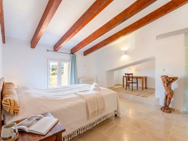 3 bedroom Finca/Country House for sale in Inca with pool - € 1,890,000 (Ref: 10086098)