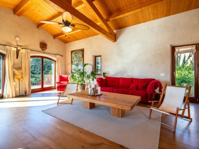2 slaapkamer Villa te koop in Puigpunyent met zwembad garage - € 1.900.000 (Ref: 10100131)
