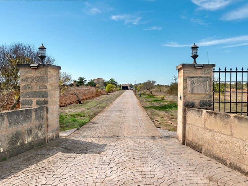5 soveværelse Finca/Landehus til salg i Campos med swimmingpool garage - € 1.550.000 (Ref: 10109407)