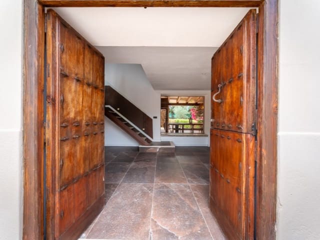 5 sovrum Finca/Hus på landet till salu i Santa Eugènia med pool garage - 3 900 000 € (Ref: 10115654)