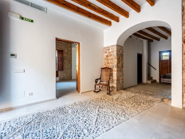 6 bedroom Hotel for sale in Biniamar, Selva with pool - € 980,000 (Ref: 10129084)