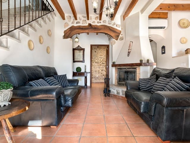 4 sovrum Villa till salu i Caimari, Selva med garage - 640 000 € (Ref: 10131446)