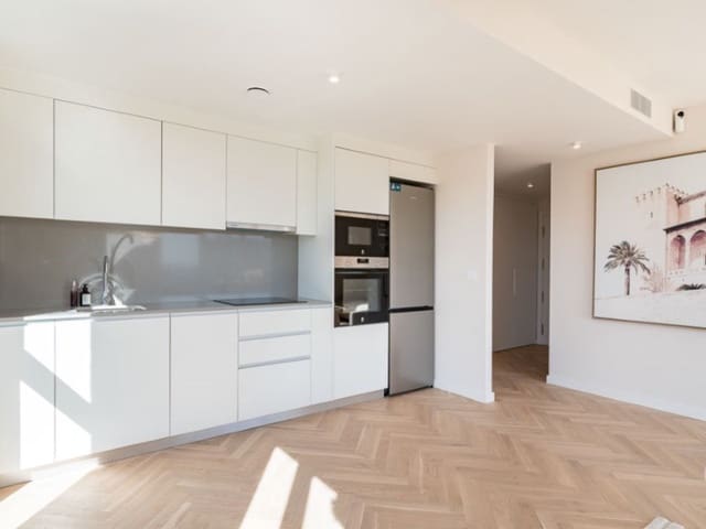 Apartamento de 3 habitaciones en Playa de Palma, Palma de Mallorca en venta con piscina garaje - 1.450.000 € (Ref: 10146762)