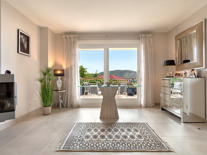 3 bedroom Villa for sale in Alaro with pool garage - € 1,850,000 (Ref: 10148499)