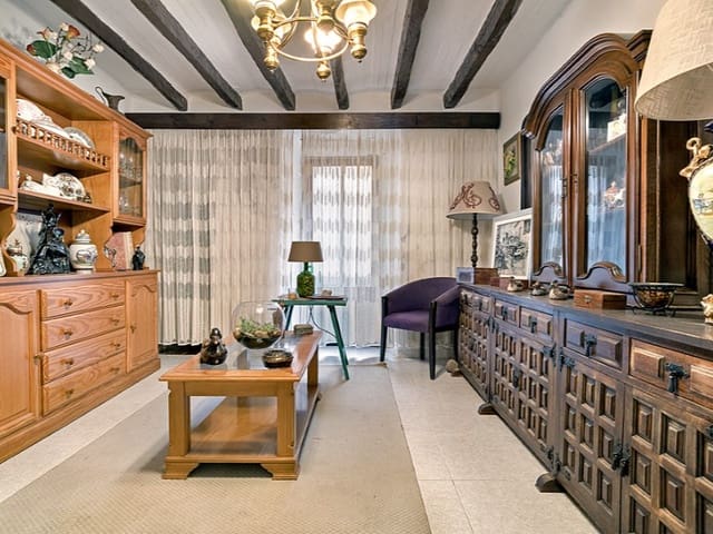 3 soverom Villa til salgs i Alaró med garasje - € 1 300 000 (Ref: 10154950)