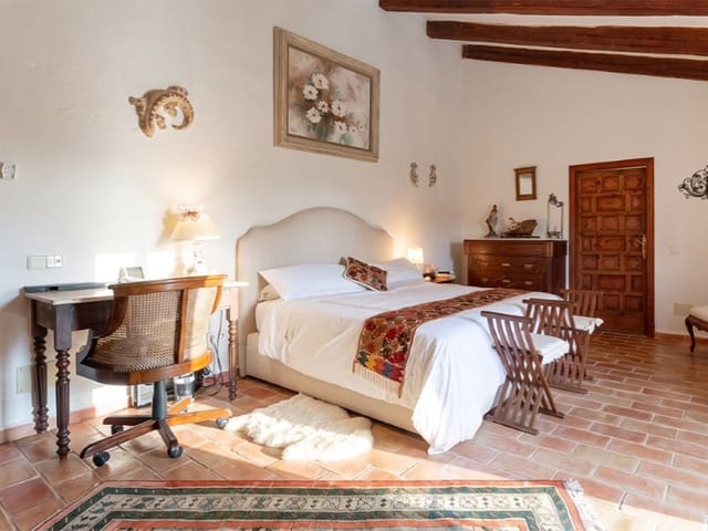 4 slaapkamer Finca/Landhuis te koop in Algaida met zwembad garage - € 2.750.000 (Ref: 10159307)