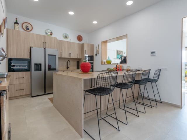 3 soverom Villa til salgs i Montuïri - € 1 200 000 (Ref: 10161260)