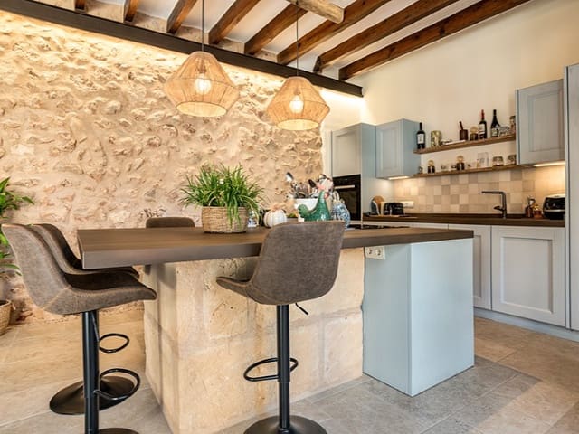 Chalet de 5 habitaciones en Santa María del Camí en venta con garaje - 2.250.000 € (Ref: 10166385)