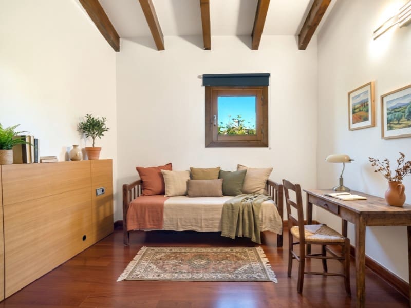 4 bedroom Villa for sale in Alaro with garage - € 850,000 (Ref: 10166387)